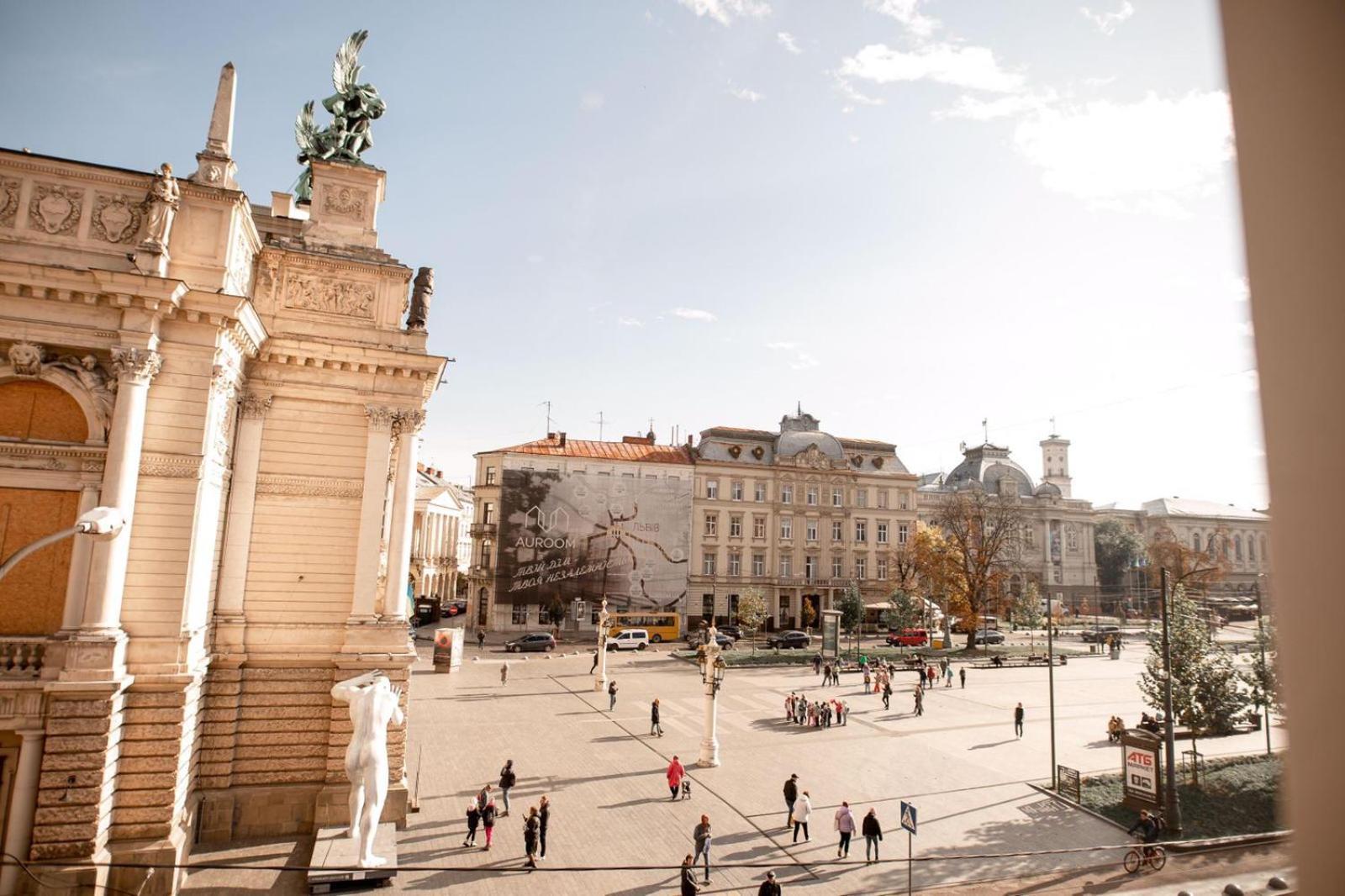 Apartopera Lviv Luaran gambar